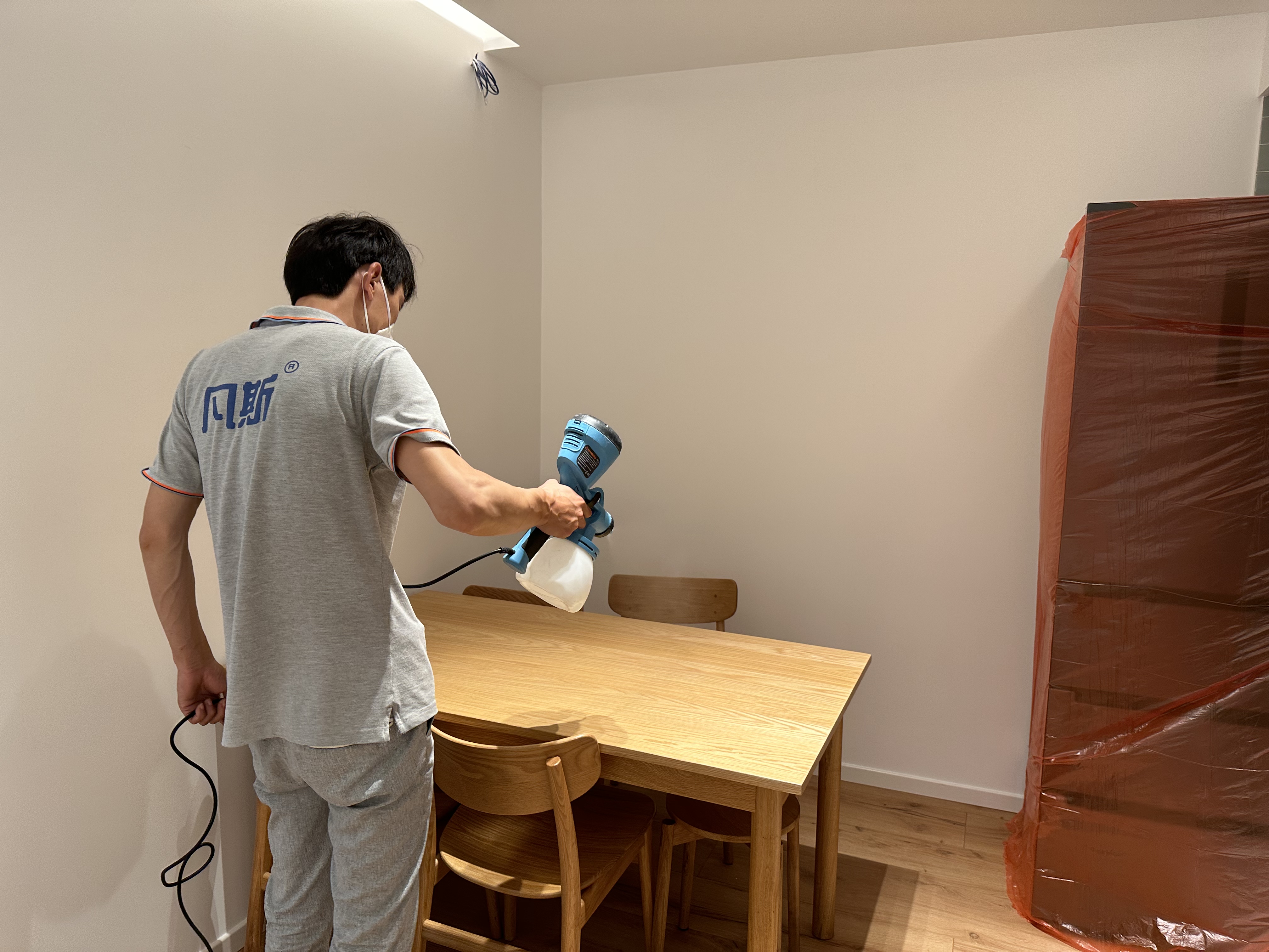 實木餐桌有甲醛嗎？